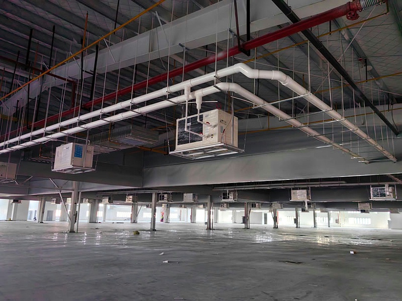 蒸發冷省電空調-臥式軸流機應用大型服裝廠房車間降溫案例